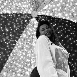 Meet your Posher, Fany